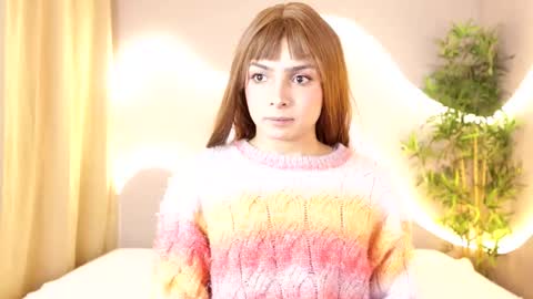 Snapshot of simone_sky chatting on 02-13-26, 01:07 simone_sky online show from 02-13-26, 01:07