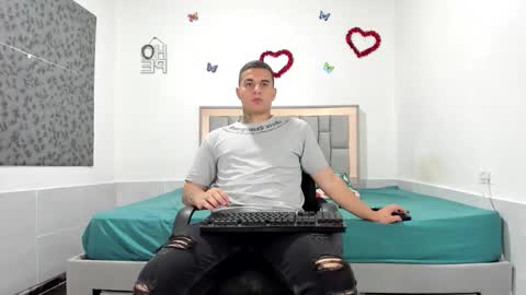 SIMON KELER online show from 10-17-25, 02:15