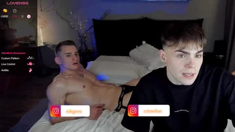 Snapshot of simonwnl chatting on 01-25-25, 06:46 Simon online show from 01-25-25, 06:46