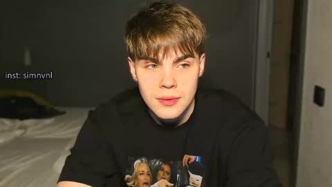 Snapshot of simonwnl chatting on 11-27-25, 11:40 Simon online show from 11-27-25, 11:40