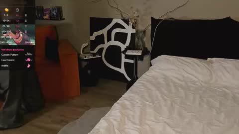 Simon online show from 12-23-25, 08:01