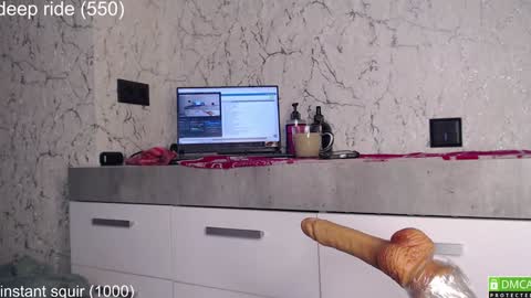 regina online show from 10-14-25, 07:42