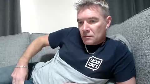 Snapshot of simplelife0 chatting on 10-16-25, 12:28 Ricky online show from 10-16-25, 12:28