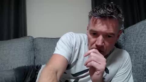 Ricky online show from 11-22-25, 05:34