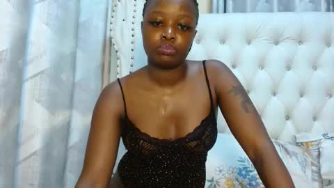 simply_eve1 online show from 10-18-25, 01:08