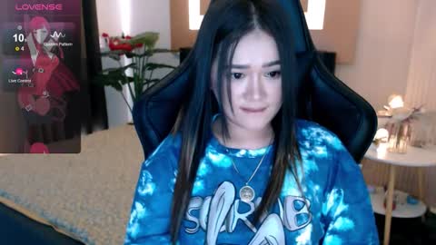 Adrianna Fowler online show from 10-10-25, 01:59