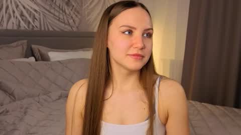 Snapshot of simplyzoe chatting on 02-23-26, 03:59 Zoe online show from 02-23-26, 03:59