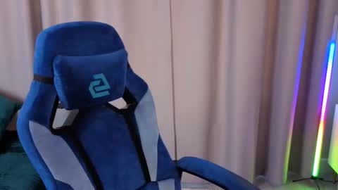 Snapshot of simplyzoe chatting on 03-04-26, 04:07 Zoe online show from 03-04-26, 04:07