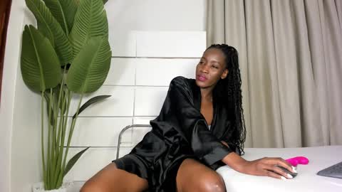 Snapshot of sincerre9_tara chatting on 03-08-25, 09:06 sincerre9_tara online show from 03-08-25, 09:06