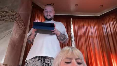 Snapshot of sinchronised chatting on 02-22-26, 10:47 Alissa and Arthur online show from 02-22-26, 10:47