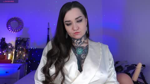 Ms. Sindel online show from 12-03-24, 04:39