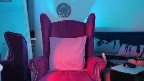 Ms. Sindel online show from 01-12-25, 12:44