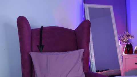 Ms. Sindel online show from 03-05-25, 05:18