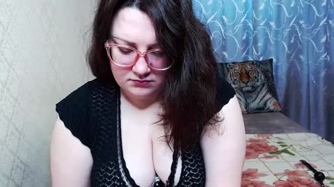 Snapshot of sindyjenice chatting on 01-16-25, 06:35 Angela online show from 01-16-25, 06:35