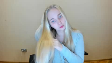 Snapshot of singlemother5619 chatting on 02-24-25, 12:52 nika online show from 02-24-25, 12:52