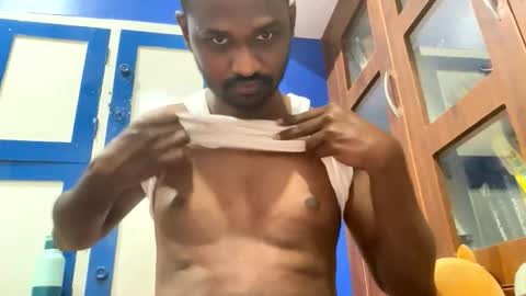 singletamilboy2 online show from 03-08-26, 06:12