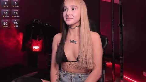 Snapshot of sinmistress chatting on 01-02-25, 05:46 Your Queen of Sins online show from 01-02-25, 05:46