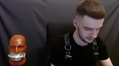 Snapshot of sir_damien chatting on 12-04-24, 05:33 Sir Damien online show from 12-04-24, 05:33