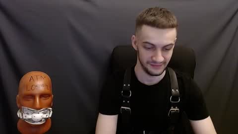 Snapshot of sir_damien chatting on 12-04-24, 08:40 Sir Damien online show from 12-04-24, 08:40