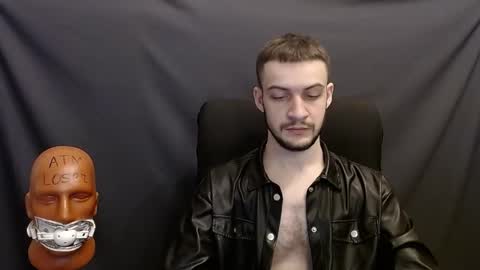 Snapshot of sir_damien chatting on 12-14-24, 08:40 Sir Damien online show from 12-14-24, 08:40