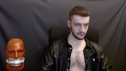 Snapshot of sir_damien chatting on 01-02-25, 02:22 Sir Damien online show from 01-02-25, 02:22