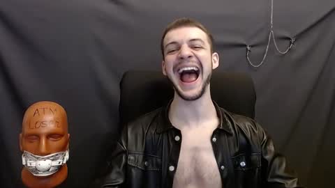 Snapshot of sir_damien chatting on 01-17-25, 08:44 Sir Damien online show from 01-17-25, 08:44