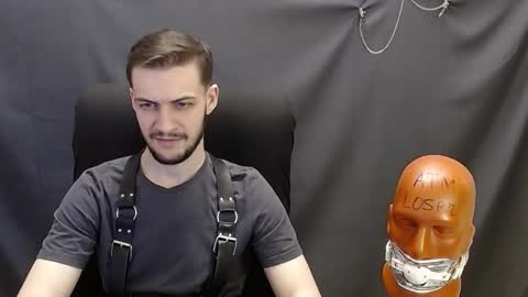 Snapshot of sir_damien chatting on 02-21-25, 08:38 Sir Damien online show from 02-21-25, 08:38