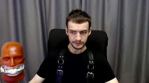 Snapshot of sir_damien chatting on 09-21-25, 02:35 Sir Damien online show from 09-21-25, 02:35