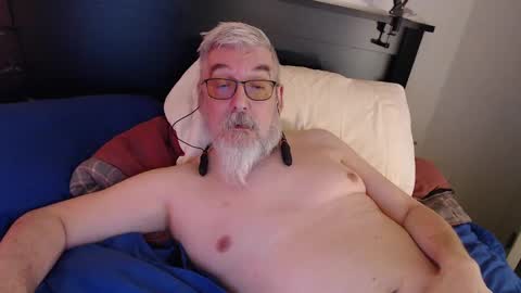 sir beer can the friendly hermit online show from 12-19-24, 04:13