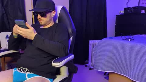 Snapshot of sirdaddymcqween chatting on 02-23-26, 09:06 Sir Daddy McQween online show from 02-23-26, 09:06