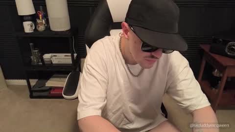 Snapshot of sirdaddymcqween chatting on 03-03-26, 05:13 Sir Daddy McQween online show from 03-03-26, 05:13