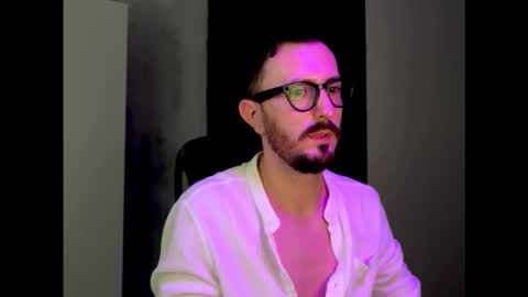 Snapshot of sirmaxx1 chatting on 10-26-25, 12:49 Sir Max online show from 10-26-25, 12:49