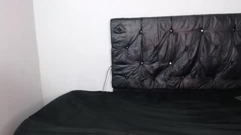 SIR RYANT online show from 10-14-25, 04:35