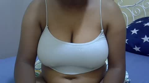 Snapshot of sisibrown97 chatting on 01-11-25, 11:13 brown online show from 01-11-25, 11:13
