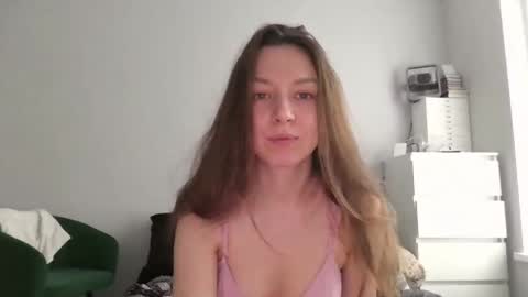 sisiwet19 online show from 04-08-26, 12:49