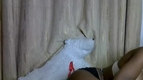 Snapshot of sismile chatting on 11-20-25, 03:18 shannie online show from 11-20-25, 03:18