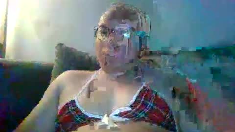 Snapshot of sissycamslut1962 chatting on 03-28-26, 02:44 sissycamslut1962 online show from 03-28-26, 02:44