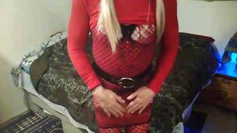 Snapshot of sissysara4fun chatting on 03-11-25, 07:15 I messy facials online show from 03-11-25, 07:15