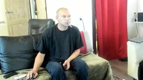 Snapshot of sissyslavepetra chatting on 10-26-25, 06:58 Petra online show from 10-26-25, 06:58