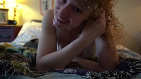 Snapshot of sistinehashands chatting on 02-14-26, 02:25 HINT its the name I go by. online show from 02-14-26, 02:25