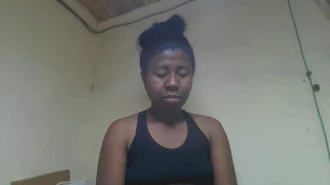 Snapshot of sitraka93 chatting on 10-10-25, 11:31 Sitraka online show from 10-10-25, 11:31