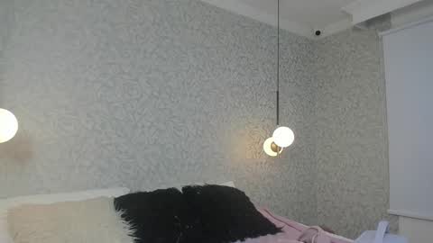 Snapshot of skailyn_angels chatting on 10-19-25, 06:58 SKAILYN ANGELS online show from 10-19-25, 06:58