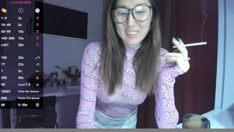 Snapshot of skarlettforeve chatting on 12-04-24, 10:08 skarlett online show from 12-04-24, 10:08