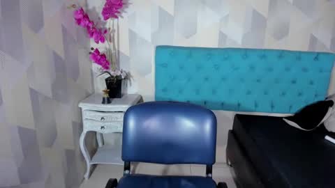 Snapshot of skarlettkray chatting on 10-04-25, 11:03 Skarlet online show from 10-04-25, 11:03