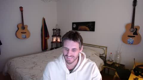 Snapshot of skatejocke chatting on 10-19-25, 07:14 skatejocke online show from 10-19-25, 07:14