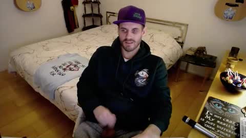 Snapshot of skatejocke chatting on 11-20-25, 05:51 skatejocke online show from 11-20-25, 05:51