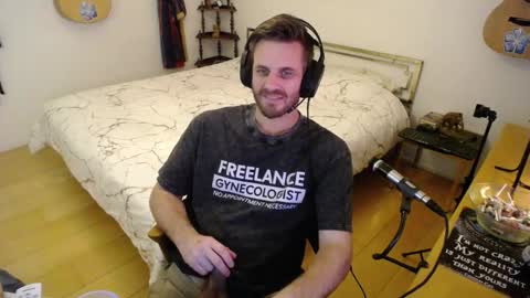 Snapshot of skatejocke chatting on 12-03-25, 05:00 skatejocke online show from 12-03-25, 05:00