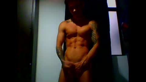 Snapshot of skater19xxx chatting on 12-09-24, 09:58 miguel online show from 12-09-24, 09:58