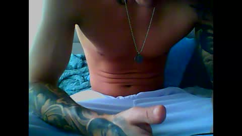 Snapshot of skater19xxx chatting on 02-26-25, 06:43 miguel online show from 02-26-25, 06:43