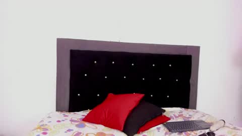Skay Sanchez   online show from 12-04-24, 03:21